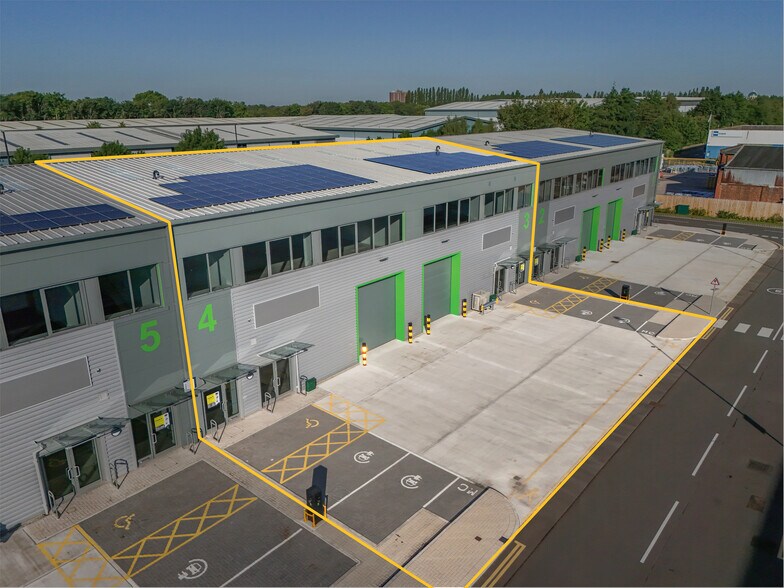 103 Barton Dock Rd, Manchester à louer - Photo de l’immeuble – Image 3 sur 39