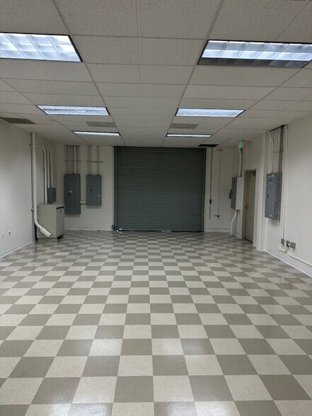 2372 Morse Ave, Irvine, CA à louer - Photo de l’immeuble – Image 3 sur 21
