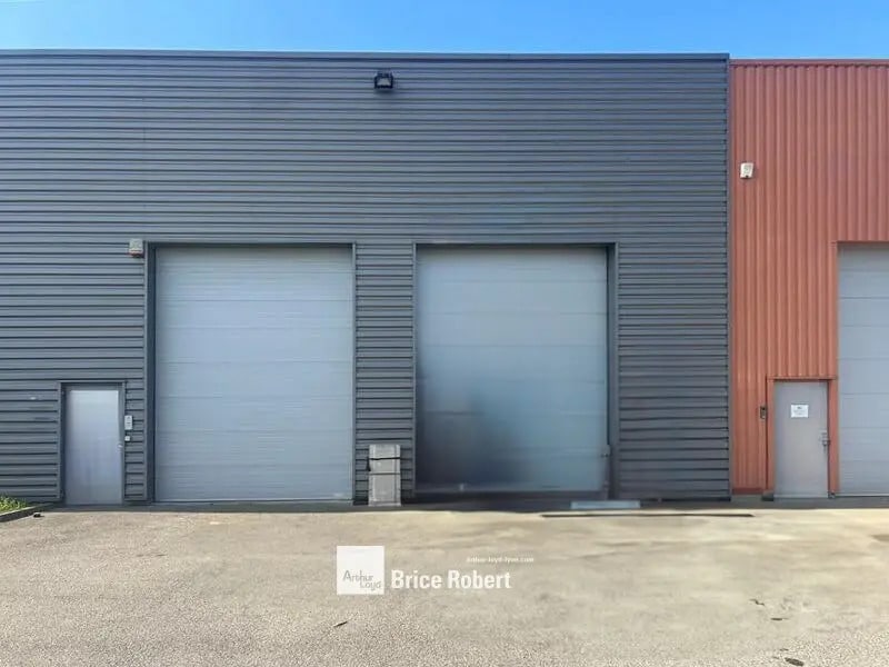 Local d'activités dans Lentilly à vendre Photo principale– Image 1 sur 6