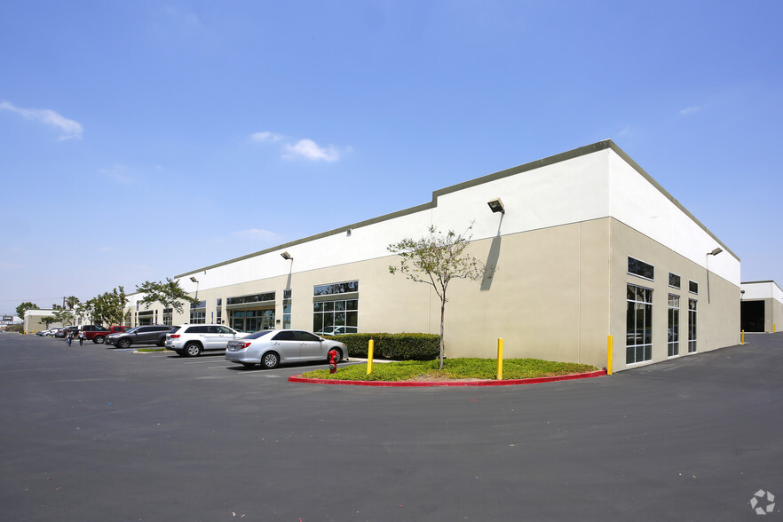 1130 Palmyrita Ave, Riverside, CA à louer - Photo de l’immeuble – Image 3 sur 5