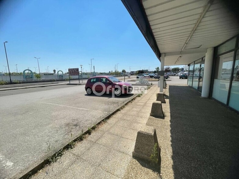 Local commercial dans Quetigny à louer - Photo de l’immeuble – Image 2 sur 3