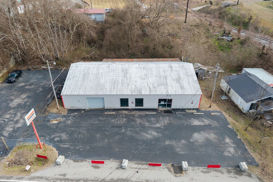 170 Mayberry St, Sparta, TN à louer - Photo principale – Image 1 sur 23