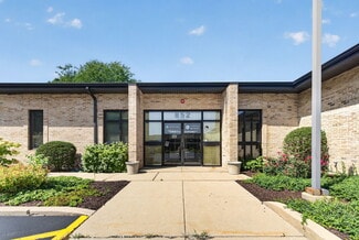 Plus de détails pour 852 W Bartlett Rd, Bartlett, IL - Bureau à louer