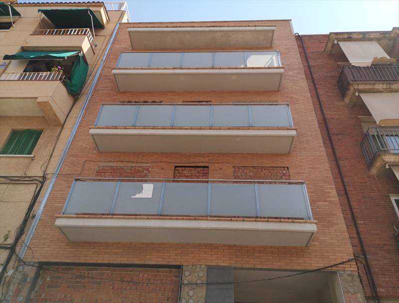 Carrer de la Lleialtat, 27, Esplugues de Llobregat, Barcelona à vendre Photo de l’immeuble– Image 1 sur 3