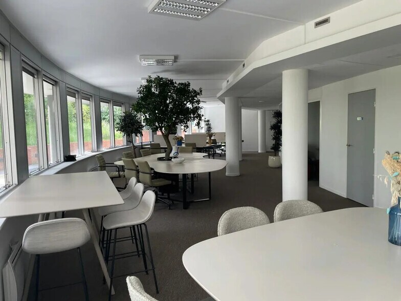 Bureau dans Paris à louer - Photo de l’immeuble – Image 3 sur 18