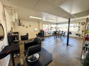 2727 Roosevelt St, Carlsbad, CA à louer Photo intérieure– Image 2 sur 5