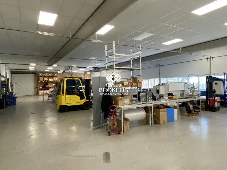 Local d'activités dans Renage à vendre - Photo intérieure – Image 2 sur 14
