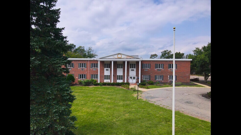 1007 East St, Dedham, MA à louer - Photo de l’immeuble – Image 2 sur 9