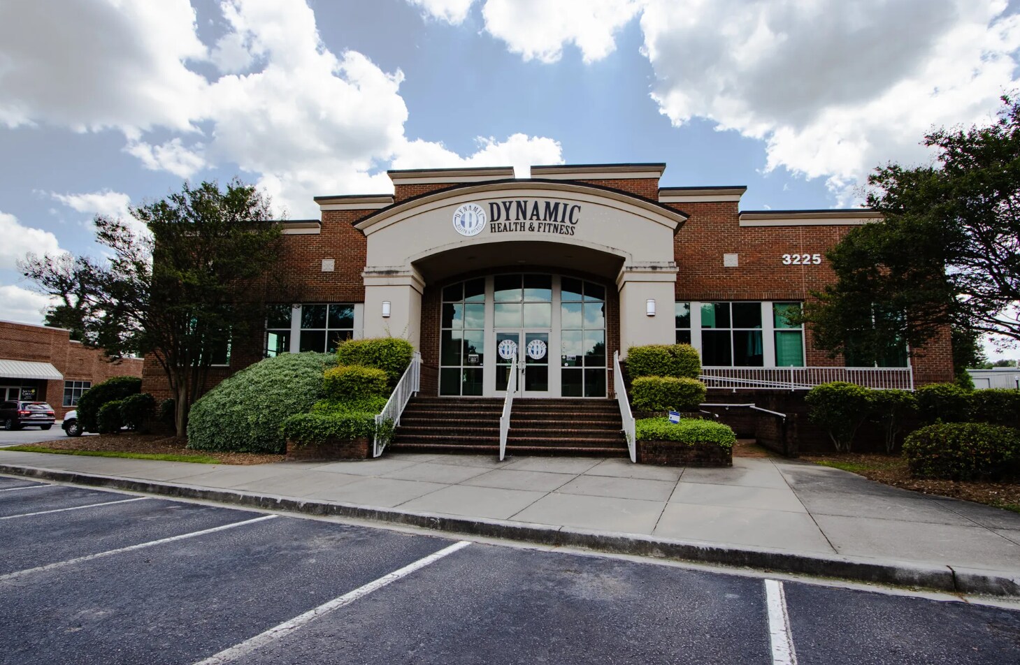 3225 Sunset Blvd, West Columbia, SC à louer Photo principale– Image 1 sur 6