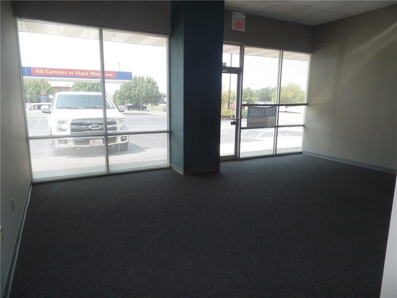 2472-2488 E Wabash St, Frankfort, IN à louer - Photo intérieure – Image 3 sur 3