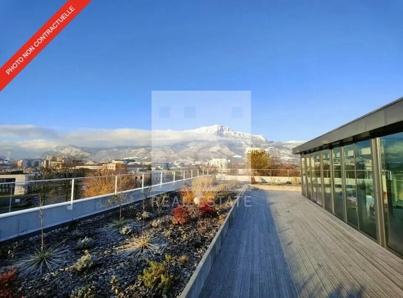 Bureau dans Échirolles à louer - Photo de l’immeuble – Image 3 sur 7