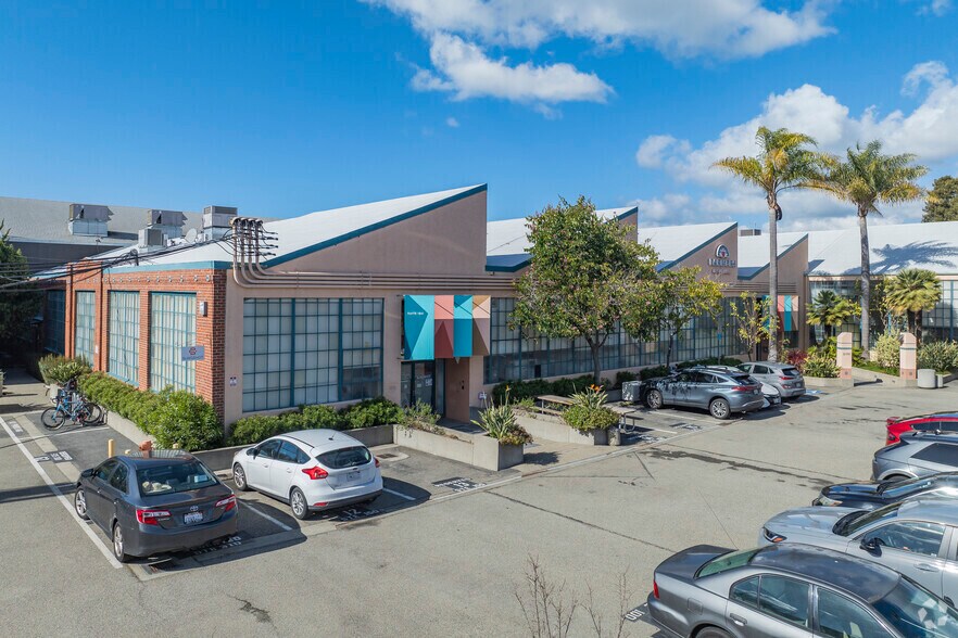 1250 45th St, Emeryville, CA à louer - Photo de l’immeuble – Image 2 sur 5