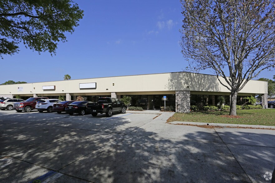 398-544 Interstate Ct, Sarasota, FL à louer - Photo de l’immeuble – Image 3 sur 8