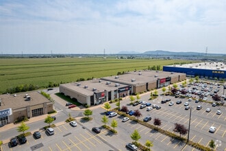 582 Ch de Touraine, Boucherville, QC - VUE AÉRIENNE  vue de carte - Image1