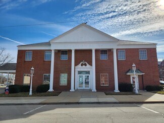 Plus de détails pour 3 E Wea St, Paola, KS - Bureau à vendre