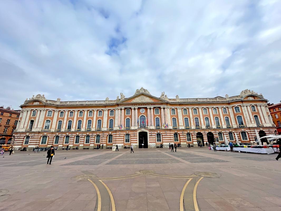 9 Place Du Capitole, Toulouse à vendre Photo de l’immeuble– Image 1 sur 7