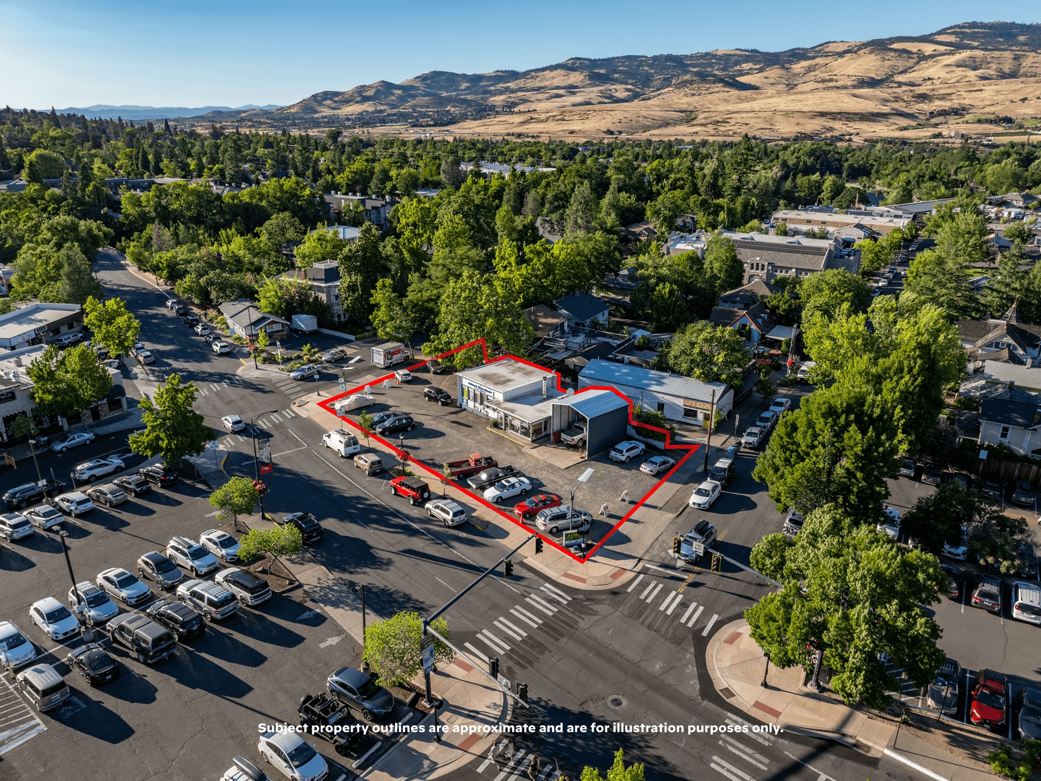 75 Lithia Way, Ashland, OR à vendre Photo principale– Image 1 sur 44