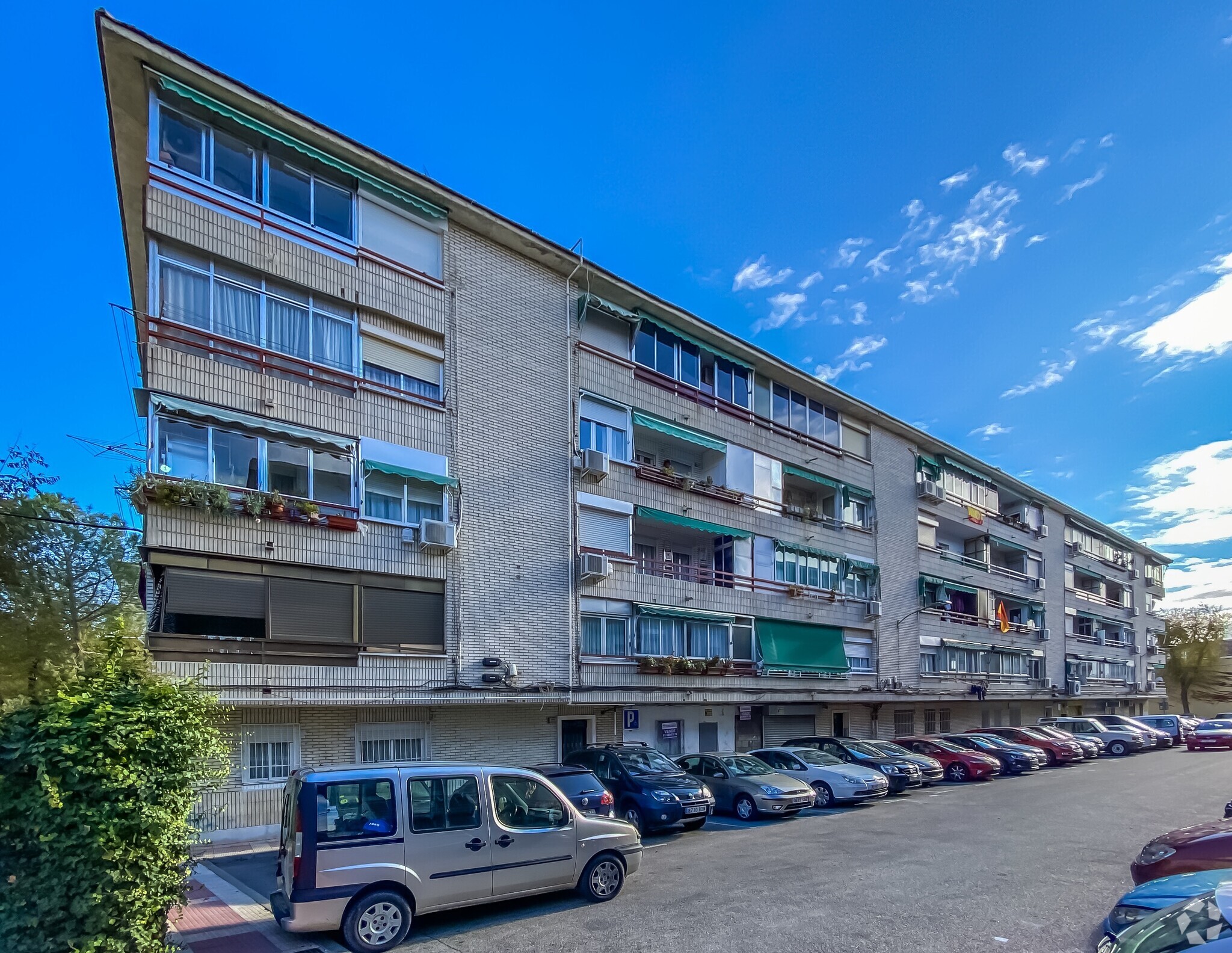 Immeuble residentiel dans Parla, Madrid à vendre Photo principale– Image 1 sur 2