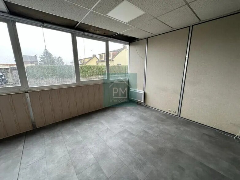 Local d'activités dans Feuquières-en-Vimeu à vendre - Photo intérieure – Image 2 sur 8