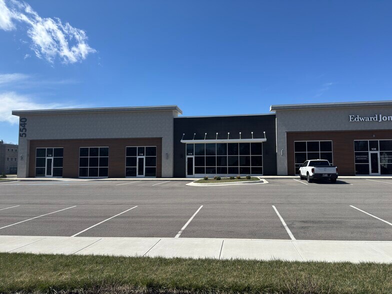 5540 S East St, Indianapolis, IN à louer - Photo de l’immeuble – Image 3 sur 8