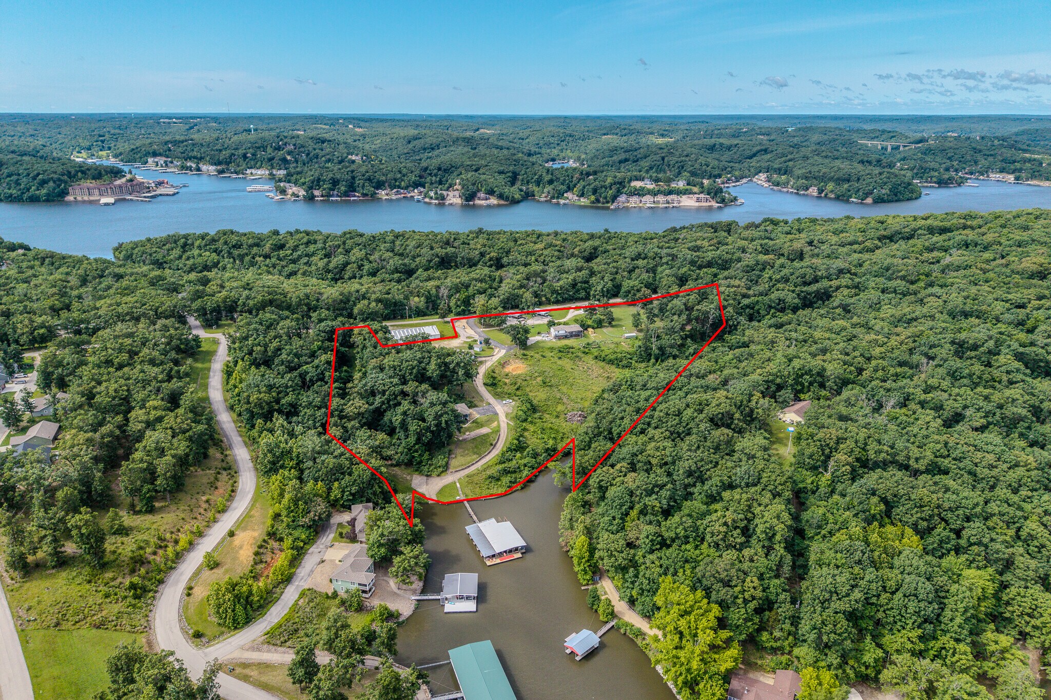2399 Twin Rivers Pt, Camdenton, MO à vendre Photo de l’immeuble– Image 1 sur 37