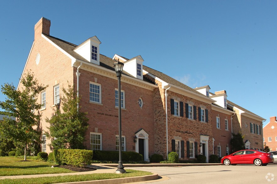 1795 Alysheba Way, Lexington, KY à vendre - Photo de l’immeuble – Image 2 sur 9