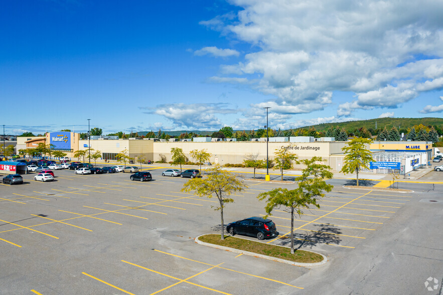 35 Boul du Plateau, Gatineau, QC à louer - Photo de l’immeuble – Image 3 sur 5