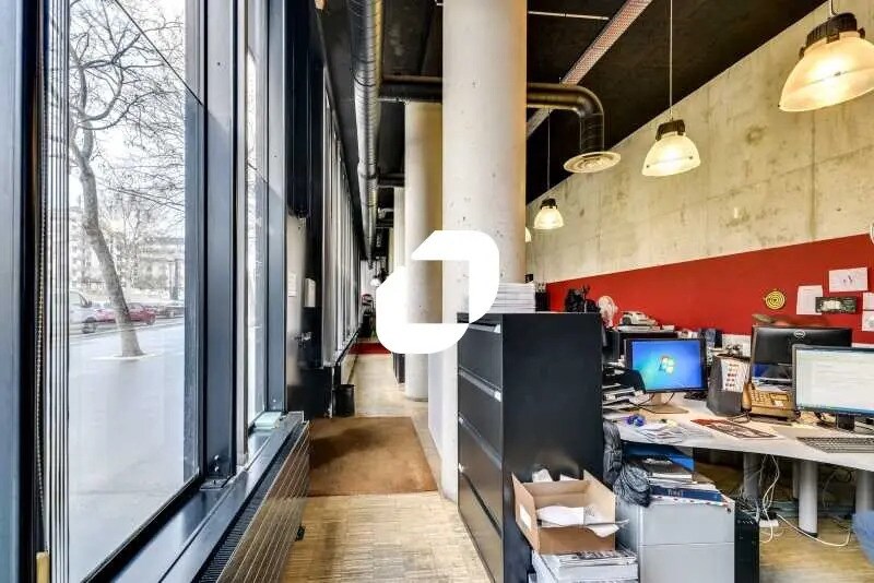 Bureau dans Paris à louer - Photo de l’immeuble – Image 2 sur 7