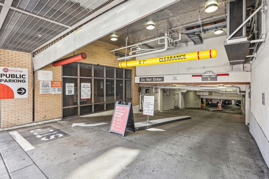 555 Jackson St, San Francisco, CA à vendre - Photo de l’immeuble – Image 3 sur 5