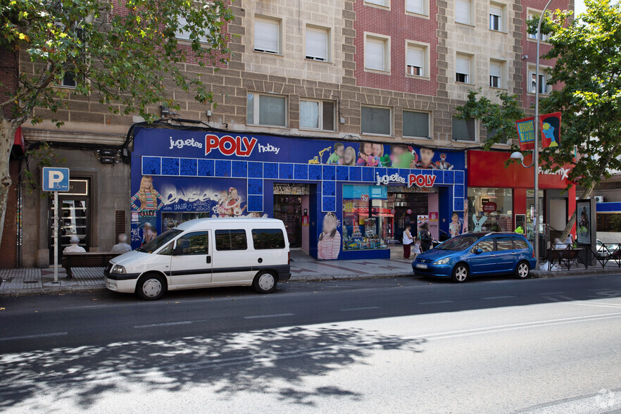 Calle Alcalá, 334, Madrid, Madrid à louer - Photo de l’immeuble – Image 1 sur 1