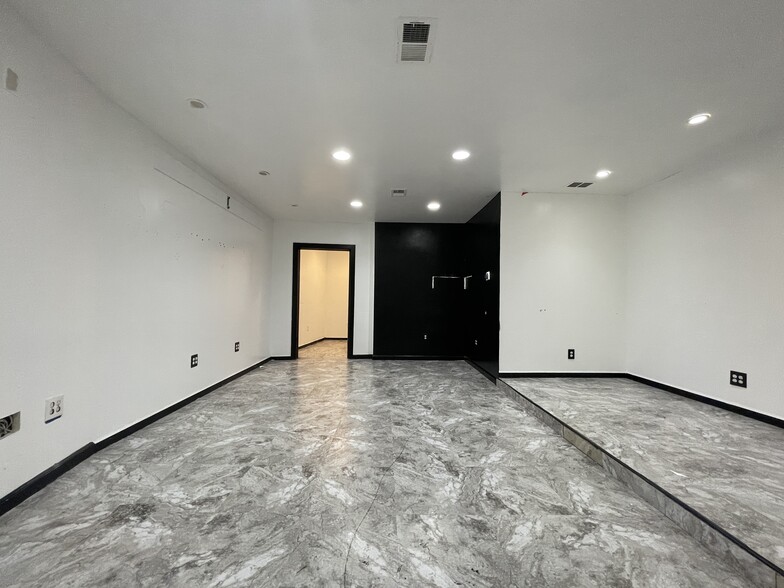 4719 Stamp Road, Temple Hills, MD 20748, Temple Hills, MD à louer - Photo de l’immeuble – Image 3 sur 23