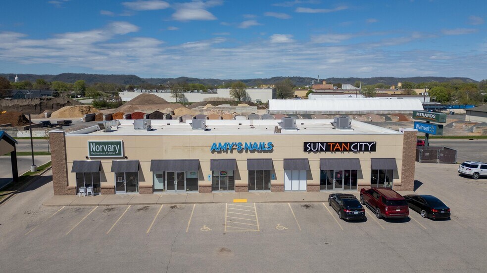 1035 Frontenac Dr, Winona, MN à vendre - Photo de l’immeuble – Image 1 sur 2