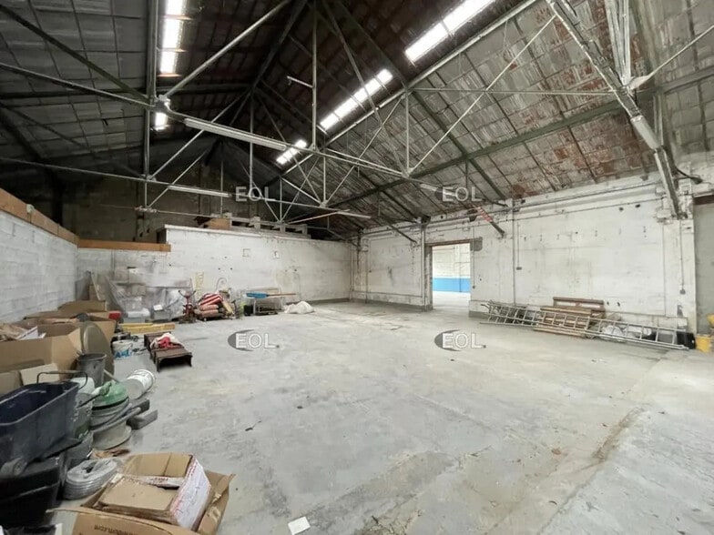 Local d’activités dans Montmagny à louer - Photo de l’immeuble – Image 3 sur 7