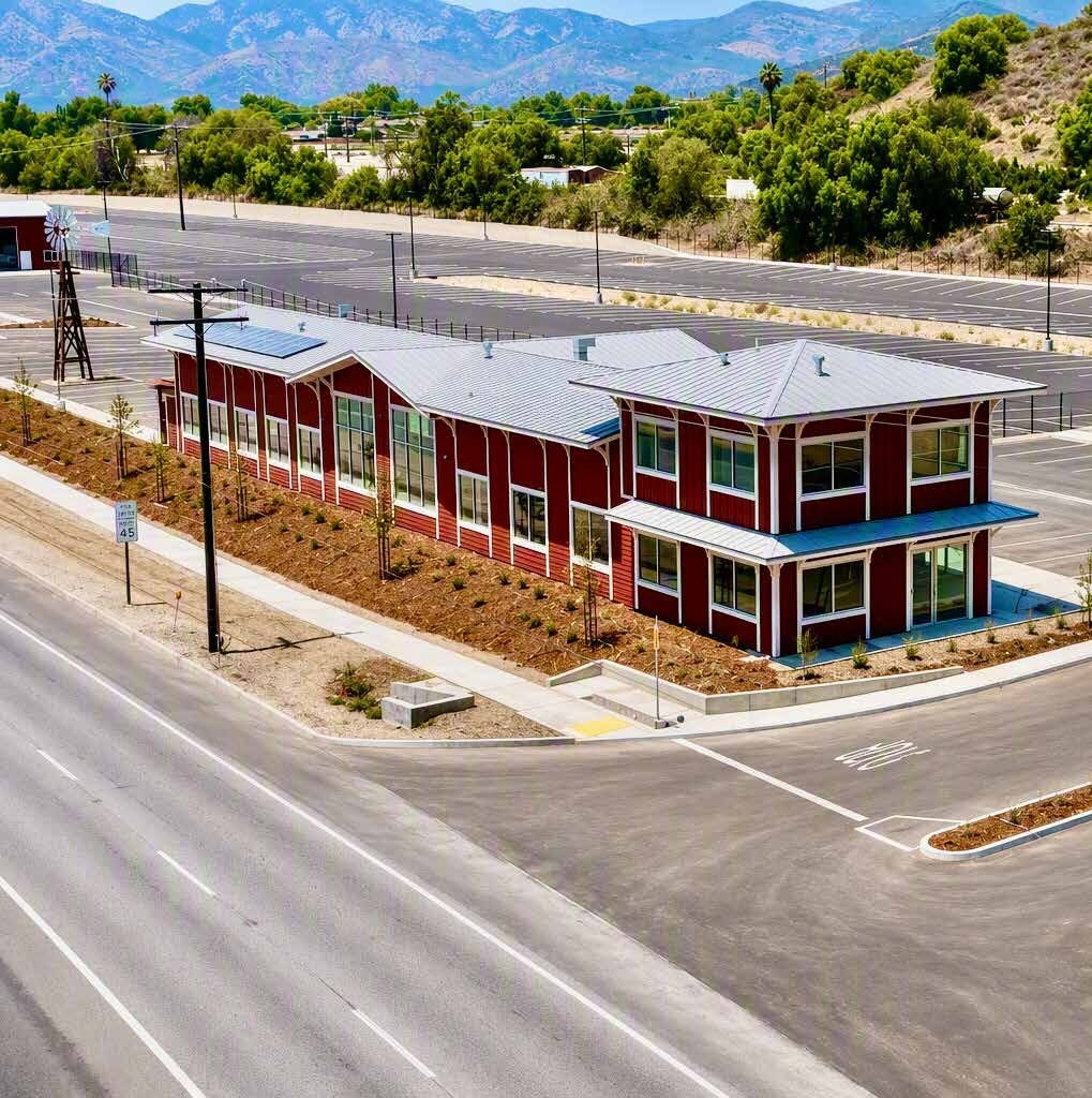 35-39 E Telegraph Rd, Fillmore, CA à louer Photo de l’immeuble– Image 1 sur 16