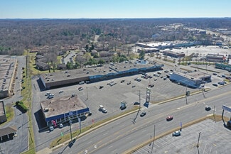 Plus de détails pour 3917-3933 W Gate City Blvd, Greensboro, NC - Local commercial à vendre