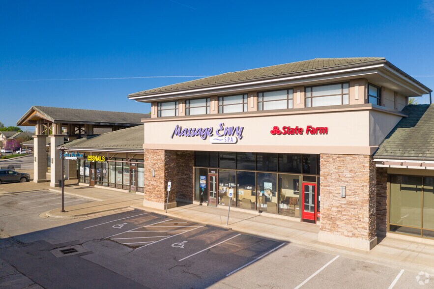 15024-15040 S Blackbob Rd, Olathe, KS à louer - Photo de l’immeuble – Image 3 sur 6