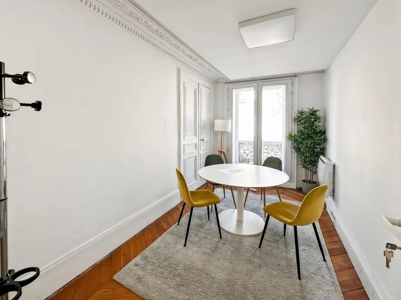 Bureau dans Paris à louer - Photo de l’immeuble – Image 2 sur 9