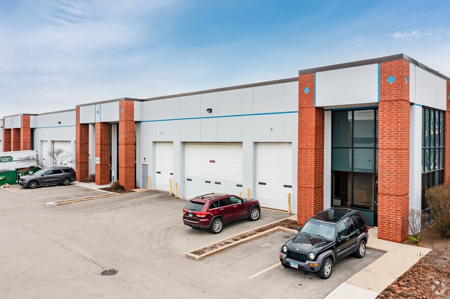951 N Main St, Lombard, IL à louer - Photo principale – Image 1 sur 5