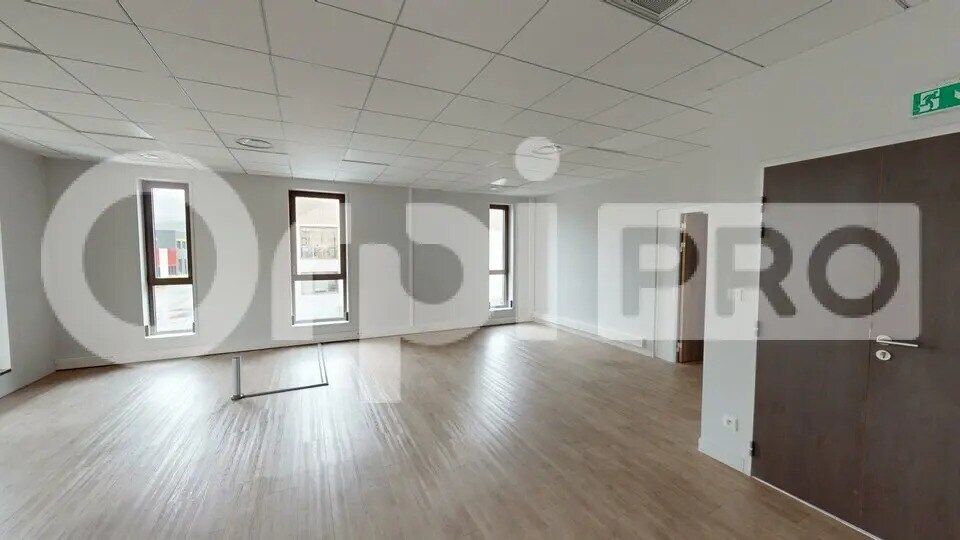 Bureau dans Neuville-sur-Saône à louer - Photo de l’immeuble – Image 3 sur 7