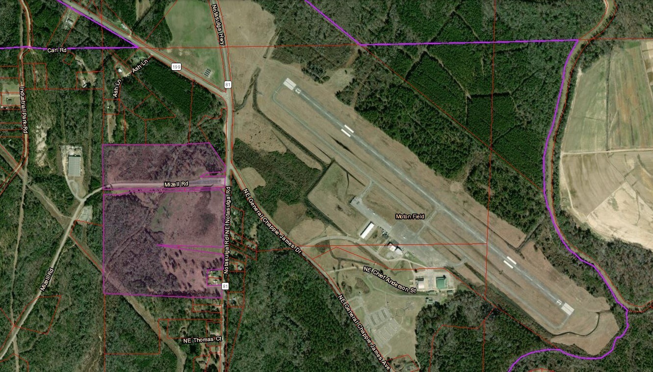 1600 Mizell Rd. Rd, Tuskegee, AL à vendre Photo principale– Image 1 sur 7