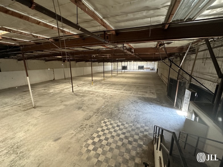 12950 Bradley Ave, Sylmar, CA à vendre - Photo de l’immeuble – Image 2 sur 12