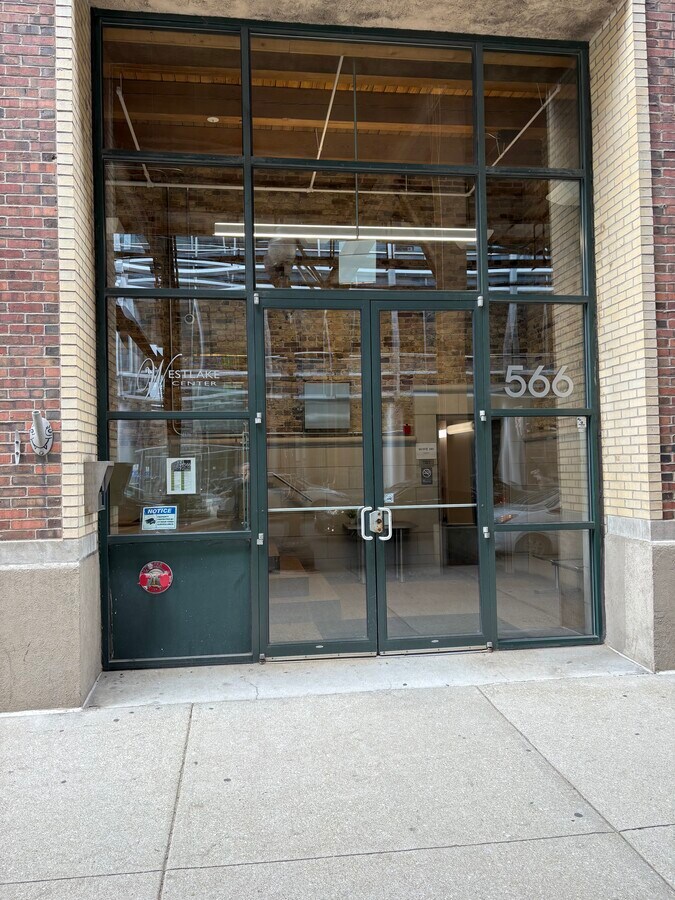 560-566 W Lake St, Chicago, IL 60661 - Lot BSMT - - Photo intérieure - Image 1 of 2