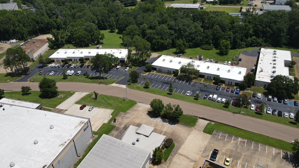 100 - 104 Business Park Dr, Ridgeland, MS à louer - Photo de l’immeuble – Image 2 sur 27