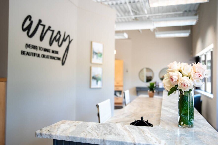 15875 Franklin Trl, Prior Lake, MN à louer - Photo de l’immeuble – Image 3 sur 13