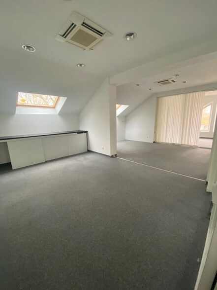 8 Allée Du Vignoble, Reims à louer - Photo de l’immeuble – Image 2 sur 4