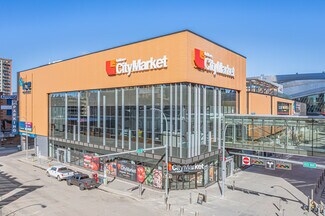 Plus de détails pour 10308 103 St NW, Edmonton, AB - Local commercial à vendre
