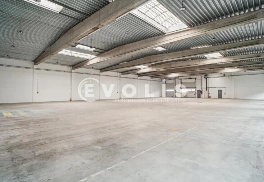 8 Rue Jacqueline Auriol, Chilly-Mazarin à louer - Photo intérieure – Image 3 sur 4