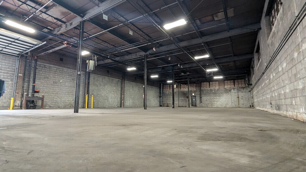 4800 S Kilbourn Ave, Chicago, IL à vendre - Photo de l’immeuble – Image 2 sur 12