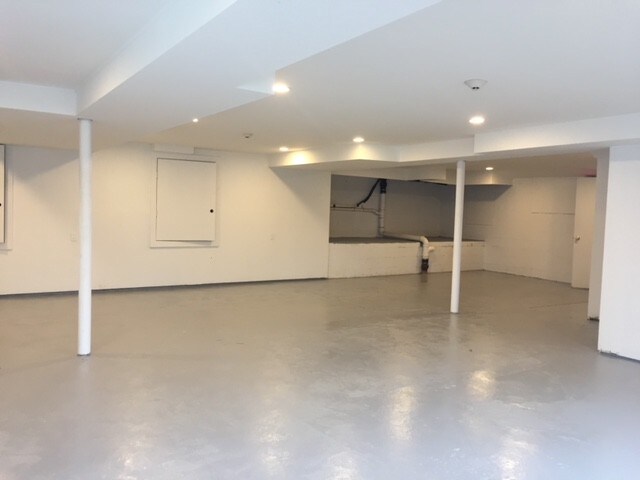 3 Hubbard Rd, Wilton, CT à louer - Photo intérieure – Image 3 sur 10