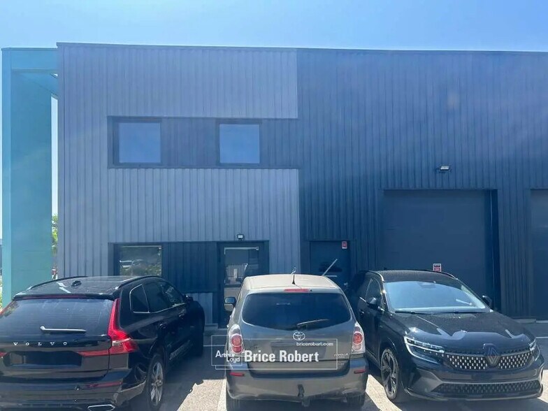 662 Rue Des Jonchères, Genay à louer - Photo de l’immeuble – Image 3 sur 6